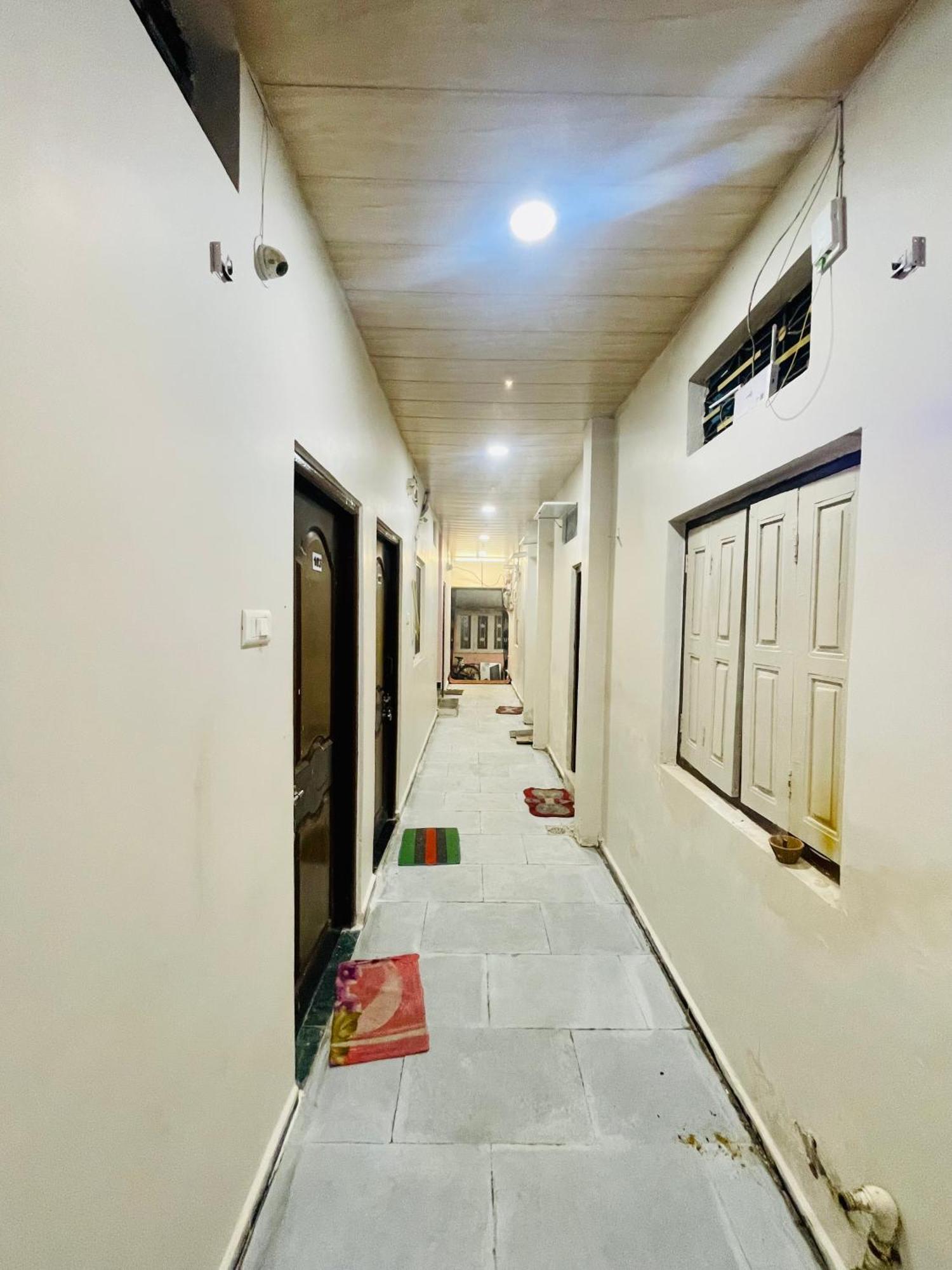 Satguru Guest House Ujaim Exterior foto